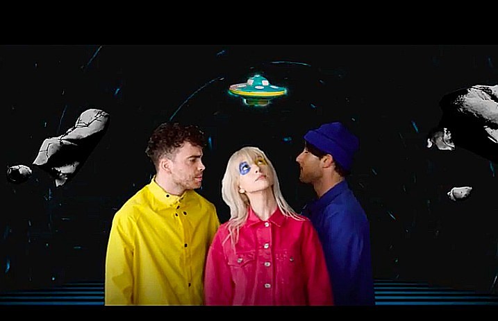 paramore_hardtimes_screenshot