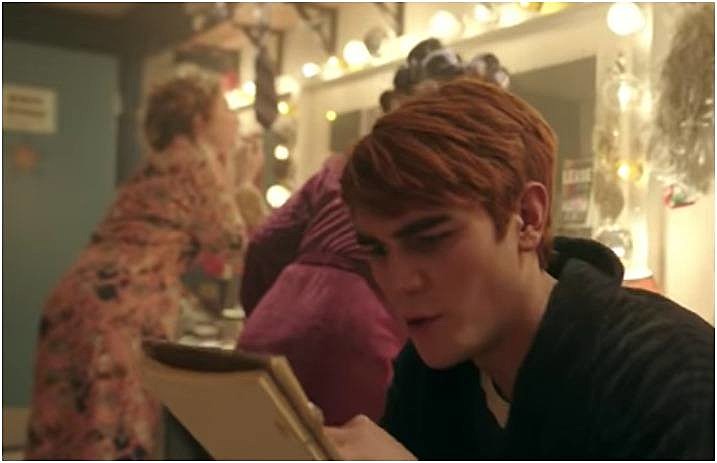 riverdale_carrie_musical