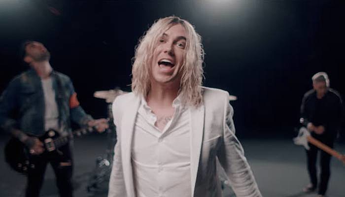 sleeping with sirens leave it all behind