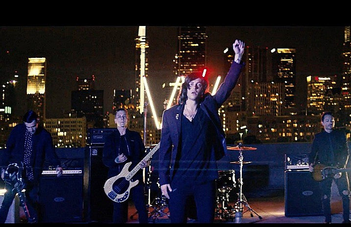 sleeping_with_sirens_cheers_music_video