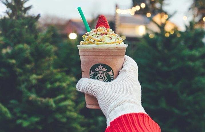 starbucks_christmas_tree_frappuccino