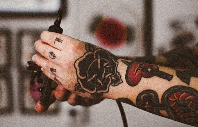 tattoo_credit_Allef_Vinicius_Unsplash