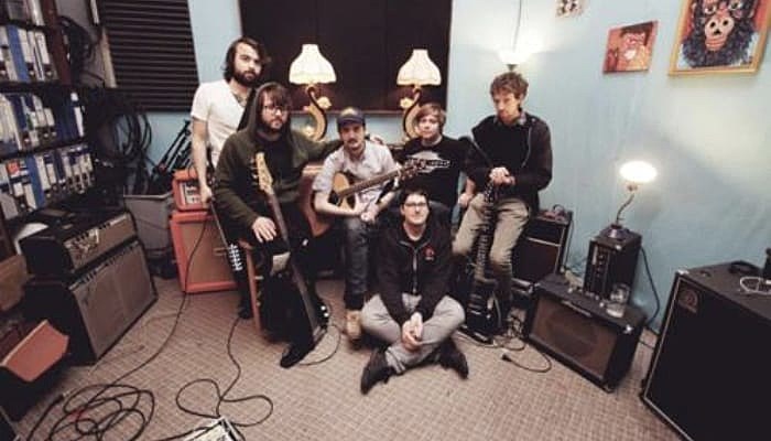 theworldisabeautifulplace_band