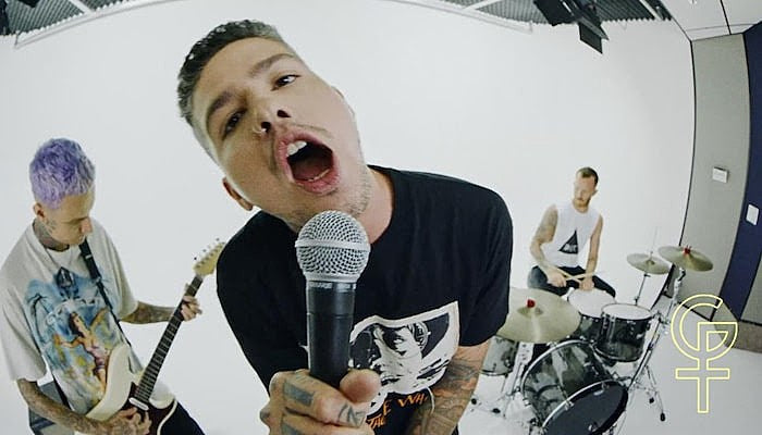 Travis Mills Girlfriends