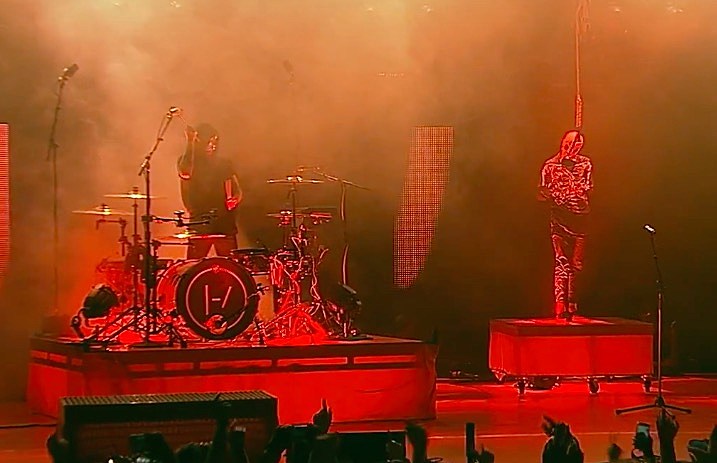 twenty_one_pilots_-_Live_717-463