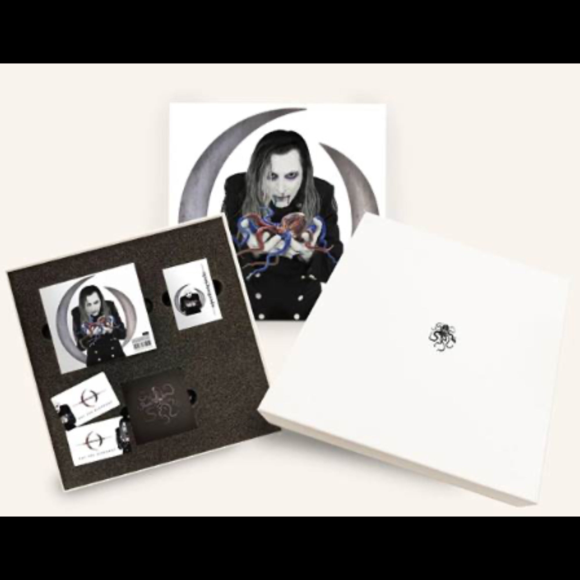 A PERFECT CIRCLE 'EAT THE ELEPHANT' DELUXE BOX SET